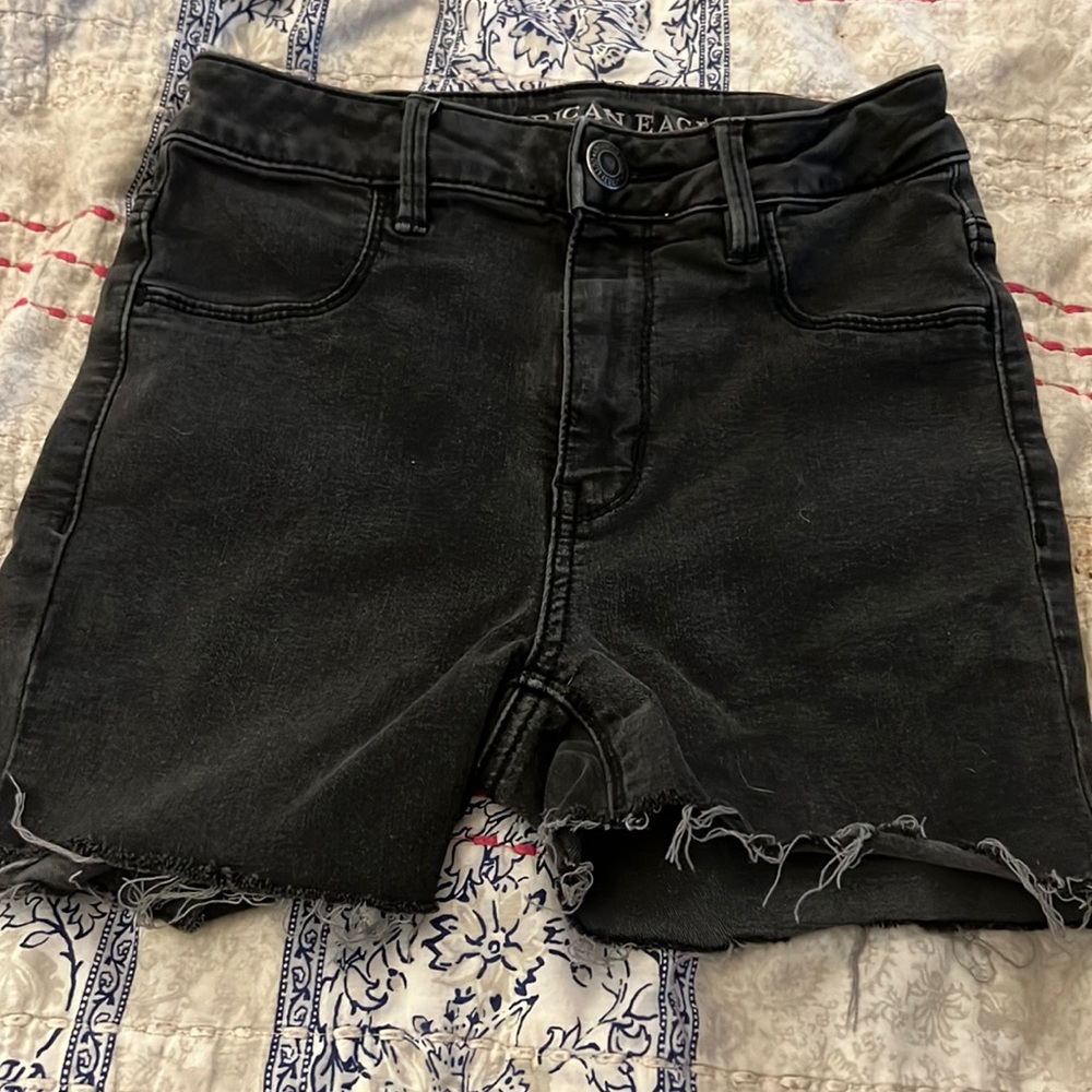 American Eagle 0 black Jean shorts!! 🖤🖤
